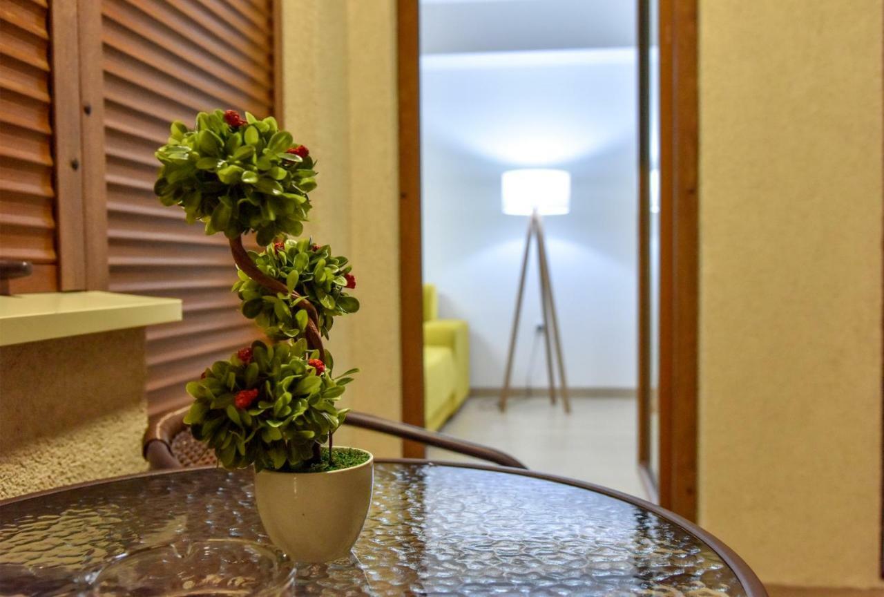 Lux Apartment Flatiron Скоп'є Екстер'єр фото